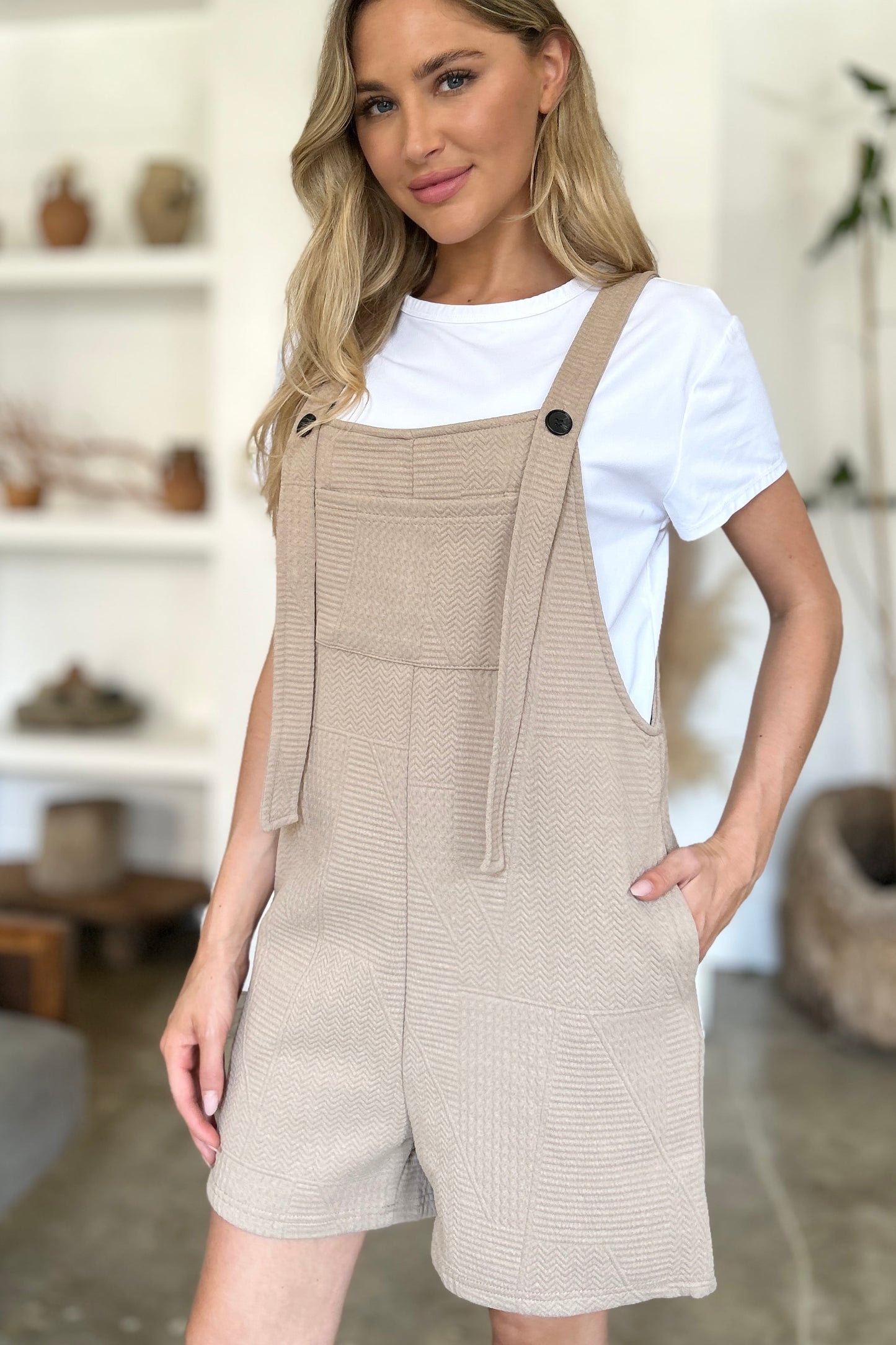 Texture Sleeveless Romper