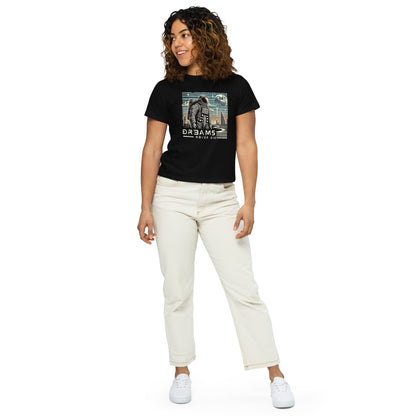 Gevon - Never Die High-waisted Tee